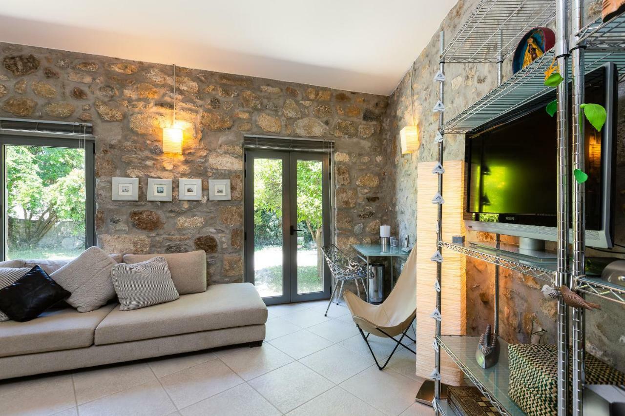 Pigi  Muazzo Creta Stone House, Nature Escape With Pool, By Thinkvilla מראה חיצוני תמונה